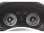 Mercedes-Benz A-klasse 200 Ambition AMG / Panoramadak / Camera / Leder / 18'' / Stoelverwarming / Cruise Control