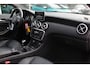 Mercedes-Benz A-klasse 200 Ambition AMG / Panoramadak / Camera / Leder / 18'' / Stoelverwarming / Cruise Control