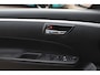 Suzuki Swift 1.6 Sport / Sportstoelen / Xenon / Stoelverwarming / Radio / 17'' / Cruise Control / Getint glas