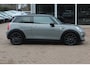 MINI Cooper Mini 1.5 Chili Business / Panoramadak / Camera / Head-up / Leder / 17'' / Navigatie / Stoelverwarming / Cruise Control