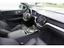 Volvo V60 T8 Twin Engine 390pk AWD Geartronic R-Design | PANO DAK | H/K | LEDER | PILOT ASSIST | HEAD UP