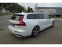 Volvo V60 T8 Twin Engine 390pk AWD Geartronic R-Design | PANO DAK | H/K | LEDER | PILOT ASSIST | HEAD UP