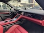 Porsche Taycan Cross Turismo 4 93 kWh / Panoramadak / 360Camera / Passenger Display / Sportdesign + Chrono / 21'' / Bose / Luchtvering / Keyless / Stuur+Stoelverwarming / Dodehoek / DAB / ACC
