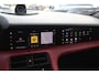 Porsche Taycan Cross Turismo 4 93 kWh / Panoramadak / 360Camera / Passenger Display / Sportdesign + Chrono / 21'' / Bose / Luchtvering / Keyless / Stuur+Stoelverwarming / Dodehoek / DAB / ACC