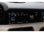 Porsche Taycan Performance 84 kWh / 360Camera / Passenger Display / Sportchrono / Luchtvering / 21'' / Stoelverwarming / Bose / Dodehoek / DAB / Cruise Control