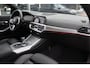 BMW 3-Serie 320e Business Ed. M Sport / Camera / Leder / Harman Kardon / 19'' / CarPlay / DAB / Cruise Control