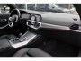 BMW 3-Serie 320e Business Ed. M Sport / Camera / Leder / Harman Kardon / 19'' / CarPlay / DAB / Cruise Control