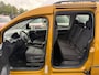 Volkswagen Caddy Rolstoelauto - Luxe uitvoering - Rolstoelvervoer - Nieuwstaat