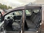 Volkswagen Caddy 1.4 TSI 125pk Rolstoelauto - Zeer Luxe Uitvoering - Rolstoelvervoer