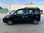 Renault Kangoo 1.6-16V Rolstoelauto 3+1 - Luxe uitvoering - Rolstoelvervoer - Nieuw Model !