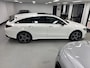 Mercedes-Benz CLA Shooting Brake 200 AMG Line Panorama Led Camera Keyless go Widescreen