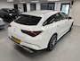 Mercedes-Benz CLA Shooting Brake 200 AMG Line Panorama Led Camera Keyless go Widescreen