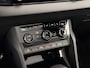 Skoda Karoq 1.5 TSI ACT Sportline Business Panodak / Trekhaak / Navi / LED / Stoel en Stuur verwarming