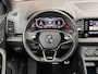Skoda Karoq 1.5 TSI ACT Sportline Business Panodak / Trekhaak / Navi / LED / Stoel en Stuur verwarming