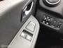 Renault Clio 0.9 TCe Limited. Verkeert in nieuwstaat.NL auto