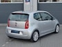 Volkswagen Up! 1.0 move up! Airco | Stoelverwarming | |