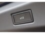 Volkswagen ID.7 Tourer Pro Limited Edition Inclusief €2000,- inruilvoordeel | Achterbank in ongelijke delen neerklapbaar incl. middenarmsteun en doorlaadmogelijkheid | Afstandscontrolesysteem (Front Assist), met voetgangers- en fietsersherkenning | Airconditioning automatisch, 2-zone (Climatronic)