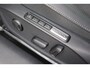 Volkswagen ID.7 Tourer Pro Limited Edition Inclusief €2000,- inruilvoordeel | Achterbank in ongelijke delen neerklapbaar incl. middenarmsteun en doorlaadmogelijkheid | Afstandscontrolesysteem (Front Assist), met voetgangers- en fietsersherkenning | Airconditioning automatisch, 2-zone (Climatronic)