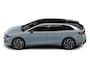 Volkswagen ID.7 Tourer Pro Limited Edition | Achterbank in ongelijke delen neerklapbaar incl. middenarmsteun en doorlaadmogelijkheid | Afstandscontrolesysteem (Front Assist), met voetgangers- en fietsersherkenning | Airconditioning automatisch, 2-zone (Climatronic)