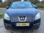 Nissan Qashqai 2.0 Tekna Premium Automaat ECC Audio/Navi Cruisecontr.ABS LMV 16" ESP Trekhaak Dealeronderh. 74693 km's NAP Nw Apk