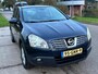 Nissan Qashqai 2.0 Tekna Premium Automaat ECC Audio/Navi Cruisecontr.ABS LMV 16" ESP Trekhaak Dealeronderh. 74693 km's NAP Nw Apk