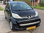Peugeot 107 1.0-12V XR 3-Drs Stuurbekrachtiging Airco Electric pakket Audio/CD ABS Getint glas Colorpakket Apk 10/06/2026