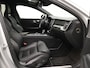Volvo V60 T4 AUT(8) R-DESIGN NAVI BLUETOOTH 19INCH KEYLESS STOELVERWARMING