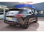 Volkswagen Touareg 3.0 TSi 4MOTION RLine | Automaat | Navigatie | Camera | Vol opties | Dealerauto | Full Black | Inruil mogelijk
