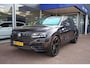 Volkswagen Touareg 3.0 TSi 4MOTION RLine | Automaat | Navigatie | Camera | Vol opties | Dealerauto | Full Black | Inruil mogelijk