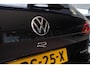 Volkswagen Touareg 3.0 TSi 4MOTION RLine | Automaat | Navigatie | Camera | Vol opties | Dealerauto | Full Black | Inruil mogelijk