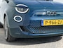 Fiat 500 Icon 42 kWh / 500e / WLTP bereik 317 km  / 3 fase laden / Navigatie ook in dashboard (Virtual Cockpit) / Cruise control / Apple Carplay /  Android Auto / Climate control / Parkeersensoren achter /  Magic-eyes / 16" Lichtmetalen wielen /