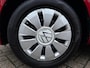 Volkswagen Up! 1.0 | 1e eigenaar | Camera | Cruise control | Parkeer hulp | Navigatie |