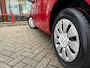 Volkswagen Up! 1.0 | 1e eigenaar | Camera | Cruise control | Parkeer hulp | Navigatie |