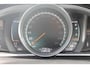 Volvo V40 T3 152PK Automaat Momentum Cruise control / Navigatie / Standkachel / Stoelverwarming / Climate control / Bluetooth telefoonkoppeling / Parkeersensoren voor en achter met parkeercamera achter