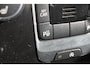 Volvo V40 T3 152PK Automaat Momentum Cruise control / Navigatie / Standkachel / Stoelverwarming / Climate control / Bluetooth telefoonkoppeling / Parkeersensoren voor en achter met parkeercamera achter