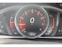 Volvo V40 T3 152PK Automaat Momentum Cruise control / Navigatie / Standkachel / Stoelverwarming / Climate control / Bluetooth telefoonkoppeling / Parkeersensoren voor en achter met parkeercamera achter