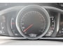 Volvo V40 T3 152PK Automaat Momentum Cruise control / Navigatie / Standkachel / Stoelverwarming / Climate control / Bluetooth telefoonkoppeling / Parkeersensoren voor en achter met parkeercamera achter