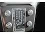 Volvo V40 T3 152PK Automaat Momentum Cruise control / Navigatie / Standkachel / Stoelverwarming / Climate control / Bluetooth telefoonkoppeling / Parkeersensoren voor en achter met parkeercamera achter