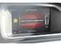 Volvo V40 T3 152PK Automaat Momentum Cruise control / Navigatie / Standkachel / Stoelverwarming / Climate control / Bluetooth telefoonkoppeling / Parkeersensoren voor en achter met parkeercamera achter