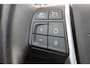 Volvo V40 T3 152PK Automaat Momentum Cruise control / Navigatie / Standkachel / Stoelverwarming / Climate control / Bluetooth telefoonkoppeling / Parkeersensoren voor en achter met parkeercamera achter