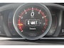 Volvo V40 T3 152PK Automaat Momentum Cruise control / Navigatie / Standkachel / Stoelverwarming / Climate control / Bluetooth telefoonkoppeling / Parkeersensoren voor en achter met parkeercamera achter