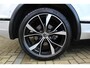 Volkswagen Tiguan 1.4 TSI eHybrid R-Line Business 245 pk | Incl. 12 maanden Garantie | Panorama dak | Stoel/stuurverwarming | 360* Camera | Elektrisch verstelbare stoelen met memory | Achterbank verwarmd | Keyless enry/start | Adaptieve cruise | Lane assist | IQ.Lights | Dodehoekdetectie | Elektrische kofferbakklep | Draadloze telefoonlader | Sfeerverlichting | Apple CarPlay/Android auto | Climate controle | Navigatie | 20 Inch LMV |
