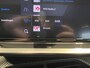 Peugeot 208 Hybrid 100 e-DCS6 Allure | Navigatie/Android/Apple Carplay | LM Velgen 16" | Parkeersensoren Voor en Achter | Cruise Control | DAB | Airco |