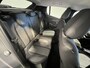 Peugeot 208 Hybrid 100 e-DCS6 Allure | Navigatie/Android/Apple Carplay | LM Velgen 16" | Parkeersensoren Voor en Achter | Cruise Control | DAB | Airco |