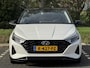 Hyundai i20 1.0 T-GDI 100 PK Premium | Geïntegreerde navigatie & Android Auto & Apple Carplay | Afneembare trekhaak | Stoel/stuur-verwarming | Premium audio |  | Contrasterende dakkleur | Achteruitrijcamera |