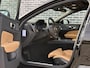 Volvo V60 Cross Country 2.0 B5 AWD Pro | Trekhaak | Elektrische Stoelverstelling | Adaptieve Cruise Control met Stuurhulp | Harman Kardon Audio | Stoelen en Stuurwiel verwarmd | Massagefunctie |