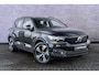 Volvo XC40 Recharge Twin Pro | Schuif-/kanteldak | Trekhaak | Stoel-/Stuurverwarming | Power Seats | Harman Kardon Audio | 360 camera | Keyless Entry | DAB |