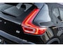 Volvo XC40 Recharge Twin Pro | Schuif-/kanteldak | Trekhaak | Stoel-/Stuurverwarming | Power Seats | Harman Kardon Audio | 360 camera | Keyless Entry | DAB |