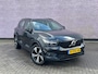 Volvo XC40 Recharge Twin Pro | Schuif-/kanteldak | Trekhaak | Stoel-/Stuurverwarming | Power Seats | Harman Kardon Audio | 360 camera | Keyless Entry | DAB |