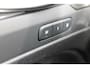 Volvo XC40 2.0 B4 Plus Dark Google Infotainment / Semi elektrisch wegklapbare trekhaak / Verwarmbare voorruit / Harman Kardon Audio installatie / Elektrisch bedienbare voorstoelen